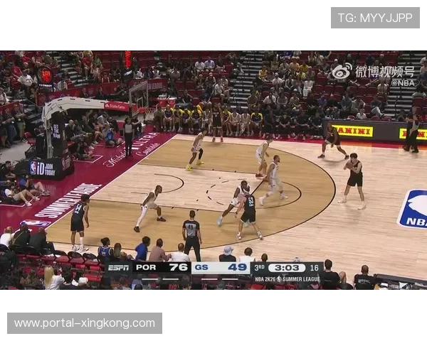 杨瀚森替补亮相首节七分四十秒上场完成开拓者主场精彩首秀