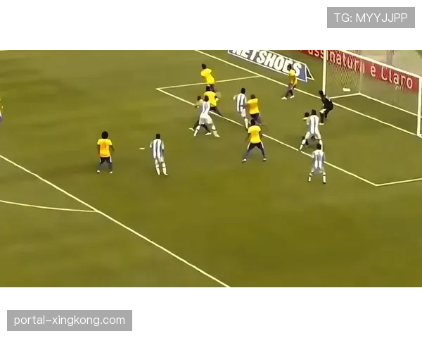 西汉姆联卡斯特利亚诺斯帽子戏法，阿根廷前锋保级关键战爆发