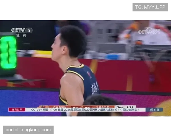 贾尔斯34分11篮板5盖帽，江苏肯帝亚内线在关键回合中的攻防表现